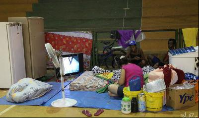 Foto: Más de 50 familias que tuvieron que abandonar sus casas inundadas se refugiaron en el gimnasio de Altamira. Crédito: Letícia Leite/ISA