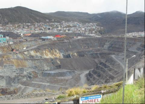 Photo: A mine in the city of Cerro de Pasco, Peru. Credit: María José Veramendi